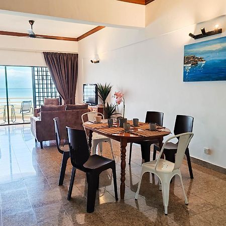 'Newly Refurbished' 'Sunny Seaview' At Regency With 2 Carpark By Shine Stay 포트딕슨 외부 사진