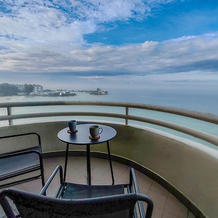 'Newly Refurbished' 'Sunny Seaview' At Regency With 2 Carpark By Shine Stay 포트딕슨 외부 사진