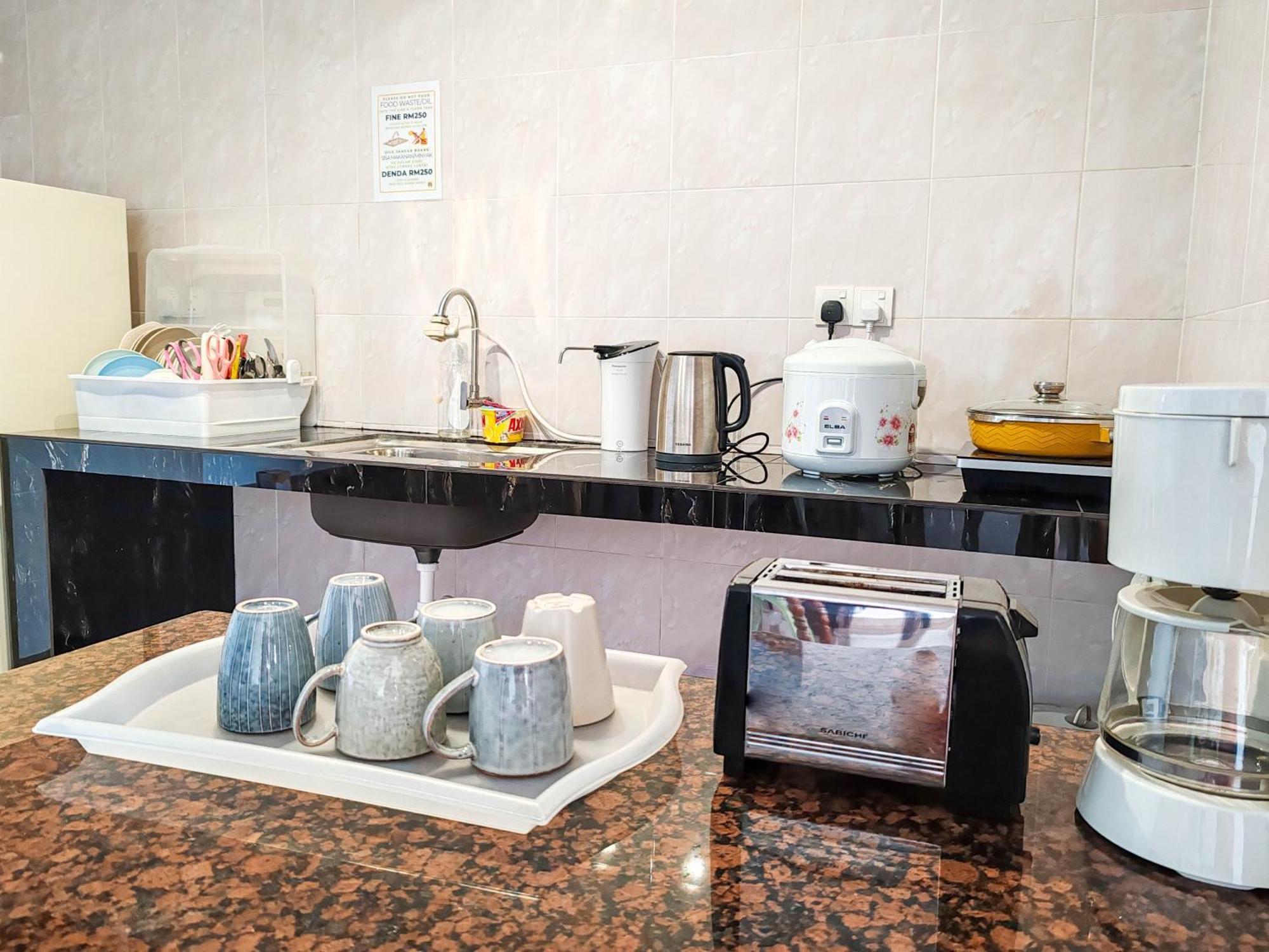 'Newly Refurbished' 'Sunny Seaview' At Regency With 2 Carpark By Shine Stay 포트딕슨 외부 사진